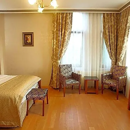 Hotel New House 3*
