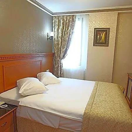 Hotel New House