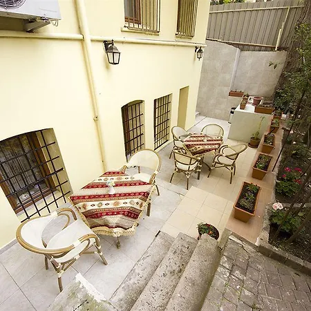 Hotell New House